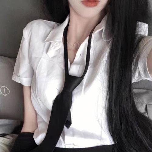 从小捕快开始权倾天下